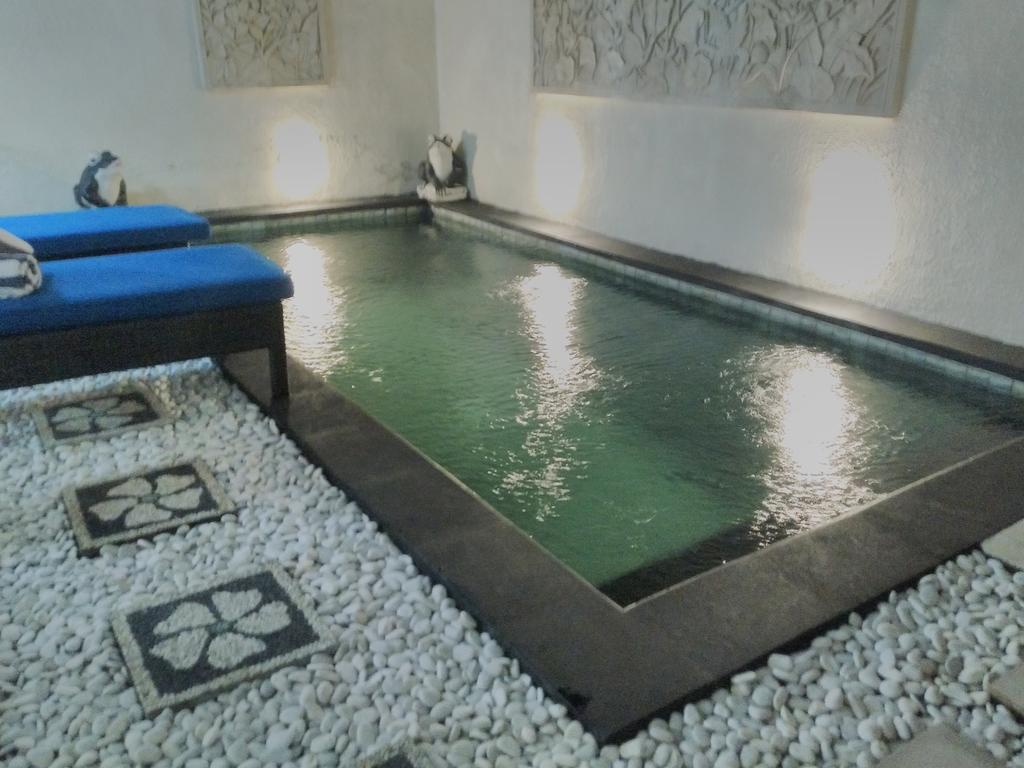 Sun Shoot Villa Seminyak (Bali)